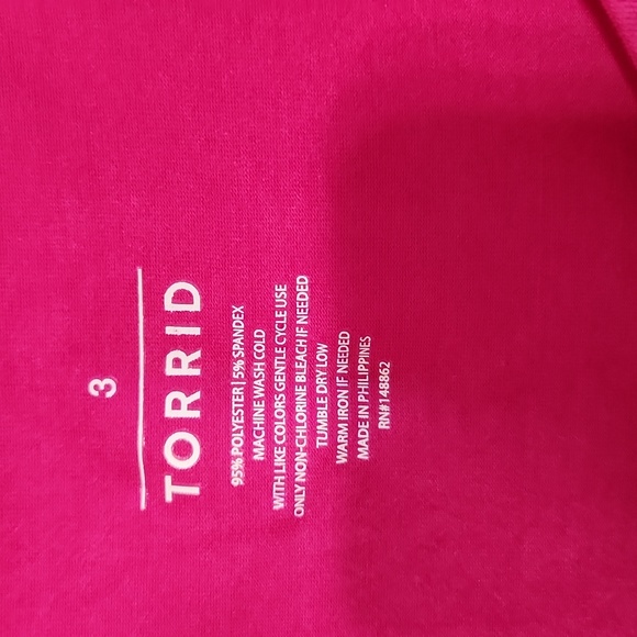 Top - Picture 2 of 4